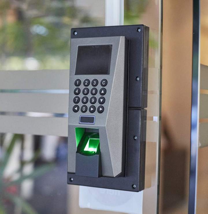 Commandez un système de contrôle d’accès moderne pour votre bâtiment !